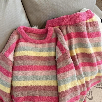 Ženski set pidžama – polu-velur, prugasti uzorak, okrugli izrez, dugi rukavi, hlače, ekstra debela 351–400 g/m², topla za zimu.