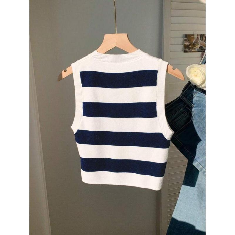 Ленена жилетка с райета, свободна кройка, пролет 2025