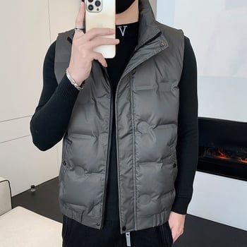 Ανδρικό γιλέκο από πούπουλα με σταθερό γιακά, φερμουάρ, κουκούλα, επένδυση φλίς και καπιτονέ σχεδιασμό