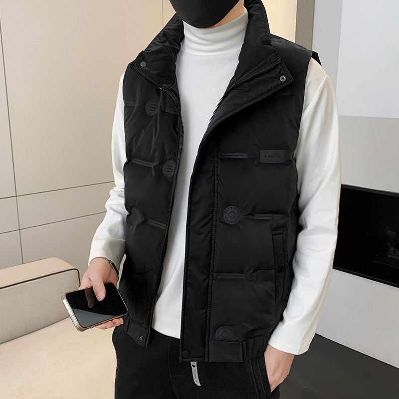 Ανδρικό γιλέκο από πούπουλα με σταθερό γιακά, φερμουάρ, κουκούλα, επένδυση φλίς και καπιτονέ σχεδιασμό