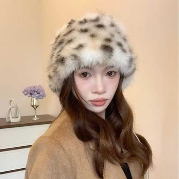 Пухен колан с мъниста за талия със връзки (Материал: Maomao; Катарама: PVC; Закопчаване: с връзки; Ширина: тънък (<2 см); Ръчна изработка: мъниста)