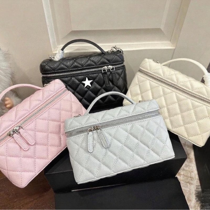 Kožna quiltirana crossbody torba, gradski jednostavan stil, vodoravni kvadratni oblik, zatvarač, platnena podstava