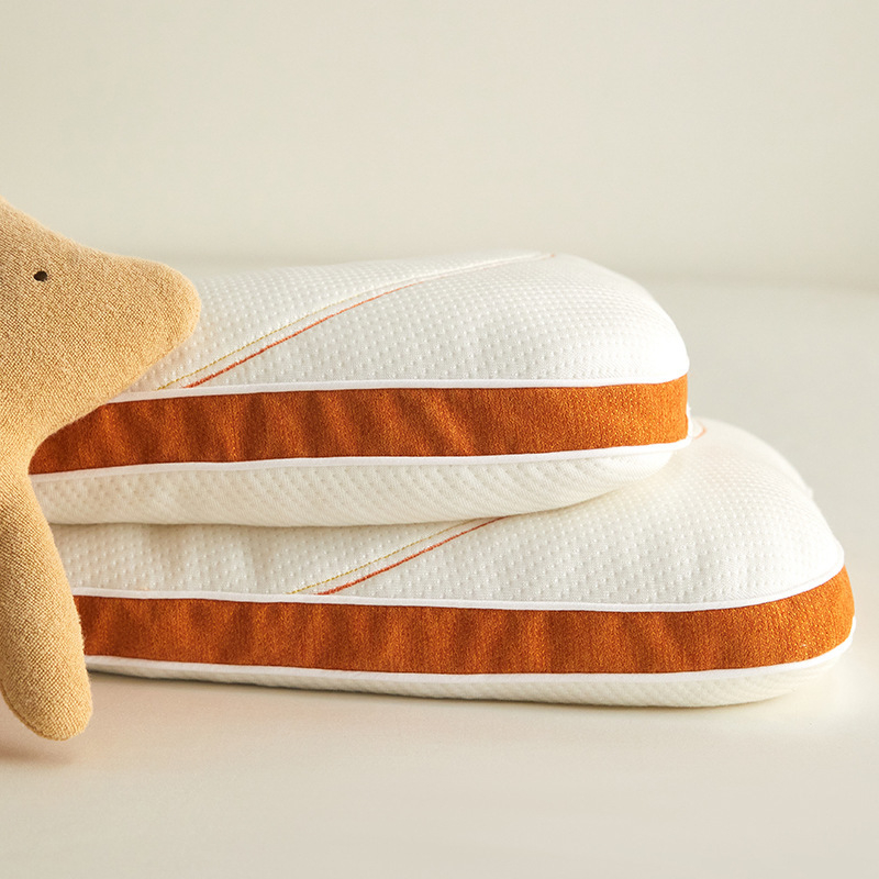 Παιδικό ορθογώνιο μαξιλάρι με γέμισμα από πολυεστερικές ίνες, ύφασμα 70% πολυεστέρας, 30% Lyocell; μορφή ορθογώνιο; βάρος έως 0,5 kg; κατάλληλο για παιδιά.