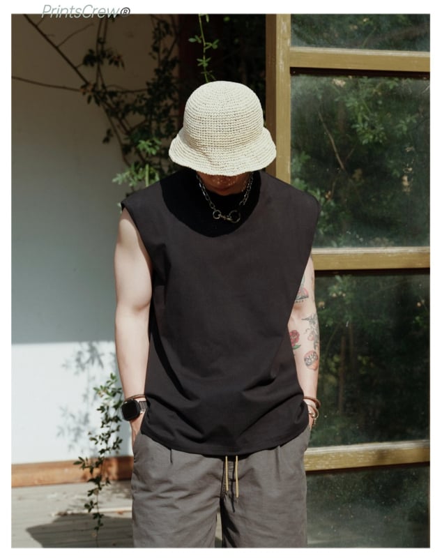 Безръкав Sweat Vest, свободна кройка, едноцветен модел, полиестер Corduroy плат, джоб с пришивка