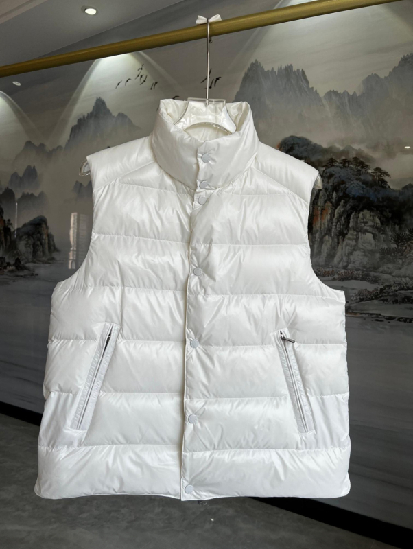 Muški down vest bez kapuljače sa stojećim ovratnikom, 86–90% perja, 700 FP, 100–150 g punila