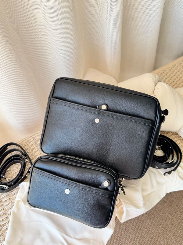 Geantă de umăr din piele naturală, buzunar interior cu fermoar laminat, închidere cu fermoar, formă orizontală pătrată