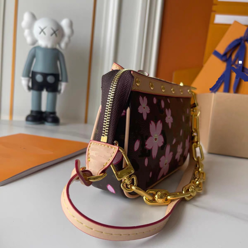 Torba ispod pazuha od prave kože Cherry Blossom Pochette — europsko-američki retro stil; horizontalno pravokutni oblik; zatvarač; dvije naramenice