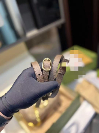 Geantă de umăr din pânză, pătrată, cu Interlocking Double G, buzunar ascuns cu fermoar și curea simplă