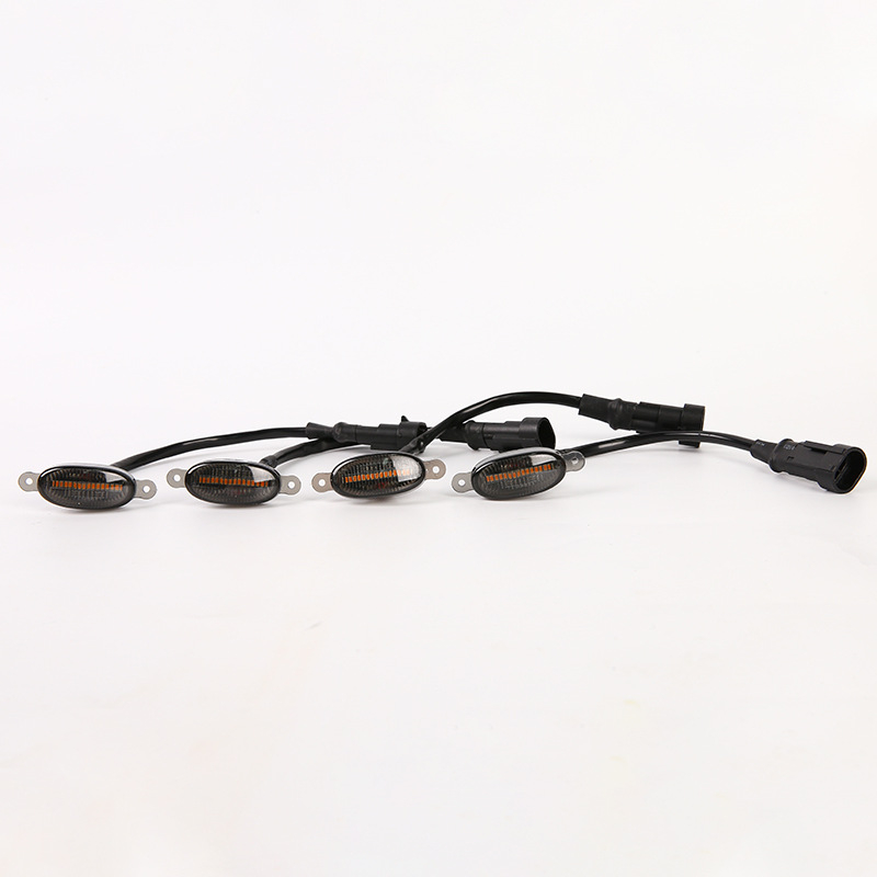 Univerzalno svjetlo za maglu za rešetku automobila — 4 LED, 12V, 4.8W, PS kućište, prilagodljivo