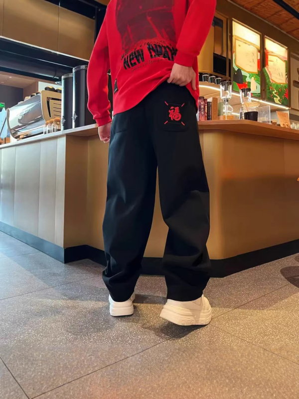 Muške hlače za slobodno vrijeme s ravnim krojem i flis podstavom, 100% poliester, srednji pojas