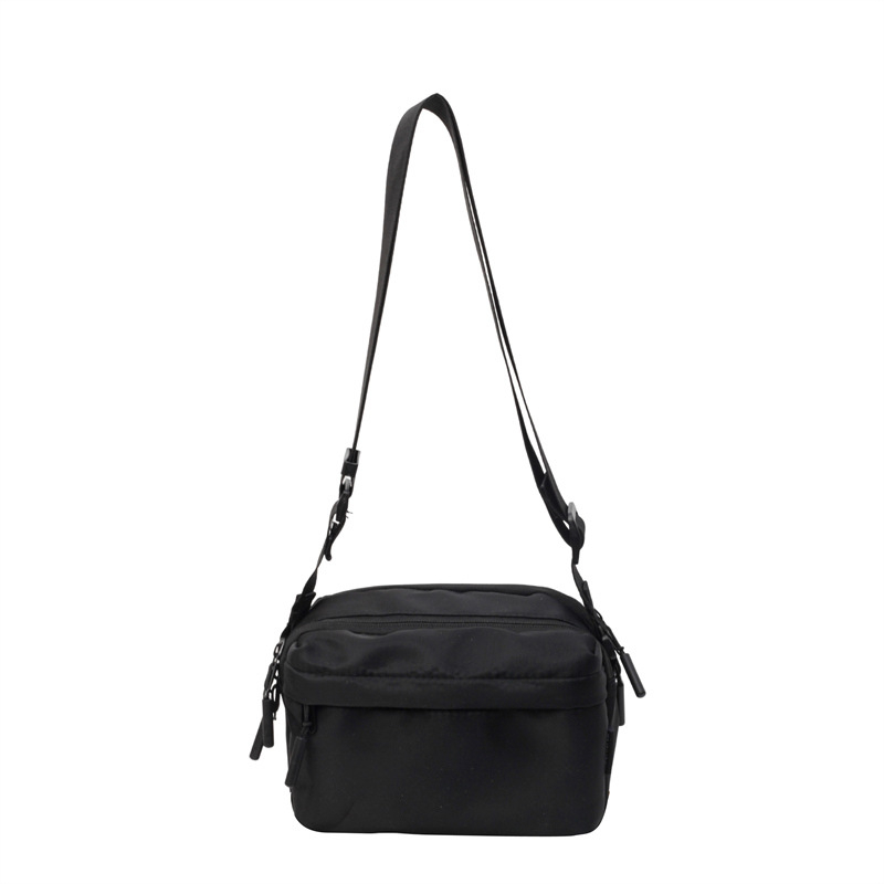 Crossbody torba od Oxford platna, horizontalni kvadratni oblik, zatvarač, unutarnja džep za telefon, najlonska podstava