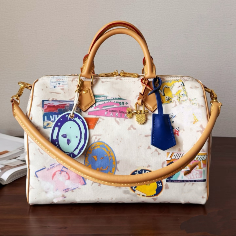 Kožna crossbody torba s oblikom jastuka, zatvaranje zipom, unutarnji džepovi za telefon i dokumente, s jednim remenom, Boston urban stil