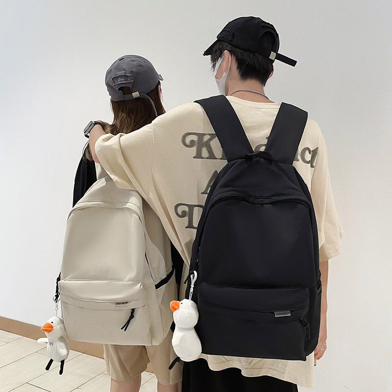 Unisex putnički ruksak, kapacitet 20-35L, nylon, zakrivljene naramenice, otporan na habanje
