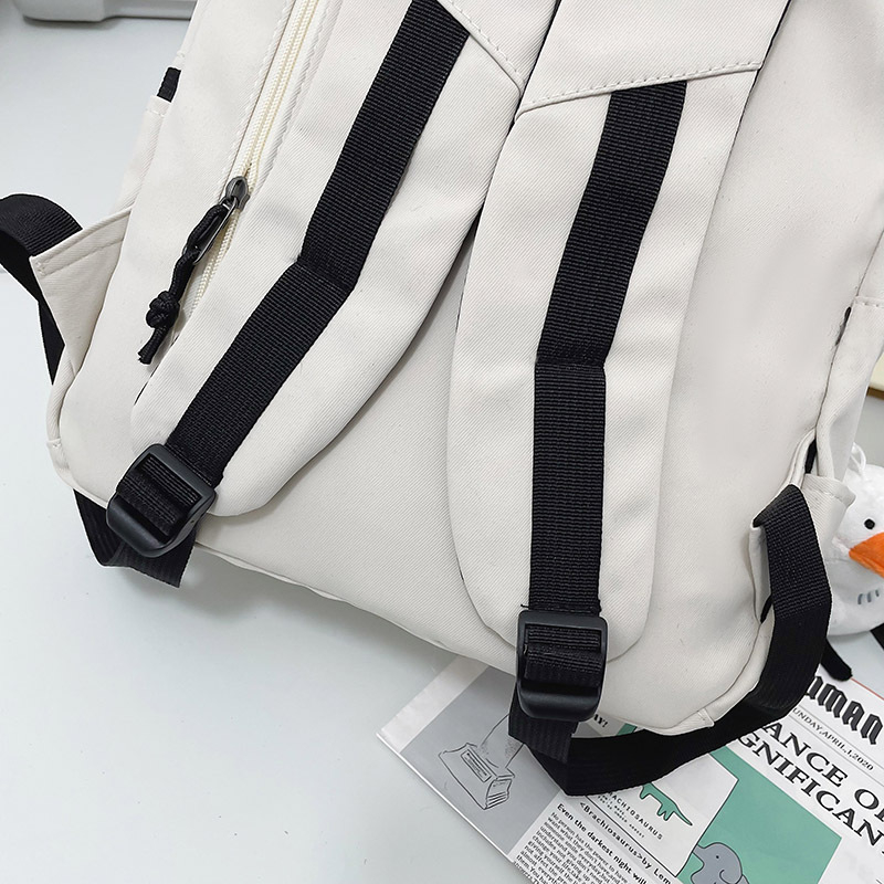Unisex putnički ruksak, kapacitet 20-35L, nylon, zakrivljene naramenice, otporan na habanje