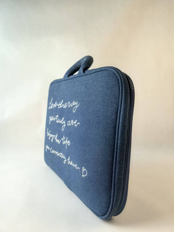 Geantă pentru laptop | denim, respirabilă, ultra ușoară, căptușeală din bumbac, monocromă (Primăvara 2025, Bagme, unisex)