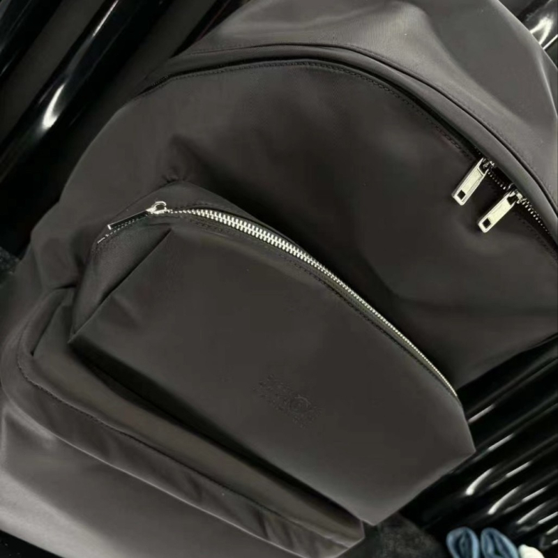M6 Nylon ruksak za prijenosno računalo, kapacitet 20–35 L, vodootporan, zakrivljeni naramnici, gradski stil