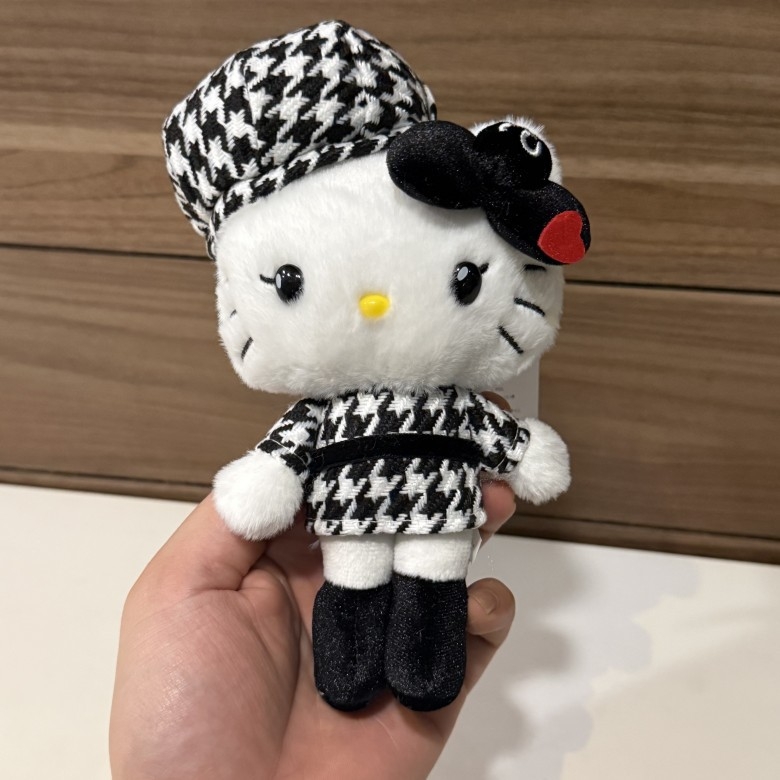 Карикатурно плюшено животно — къс плюш, пълнеж PP памук, номер на изделие HTD80X94XY965, подходящо за 7–14 години