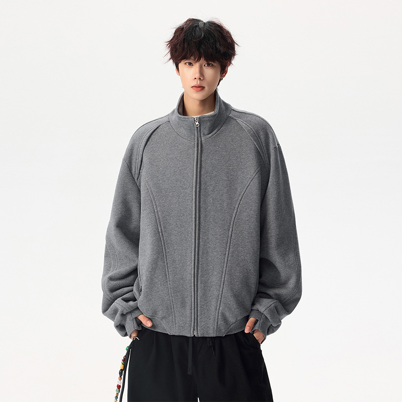 Muška jakna, opuštenog kroja, korejskog stila, stojeći ovratnik, zatvarač.