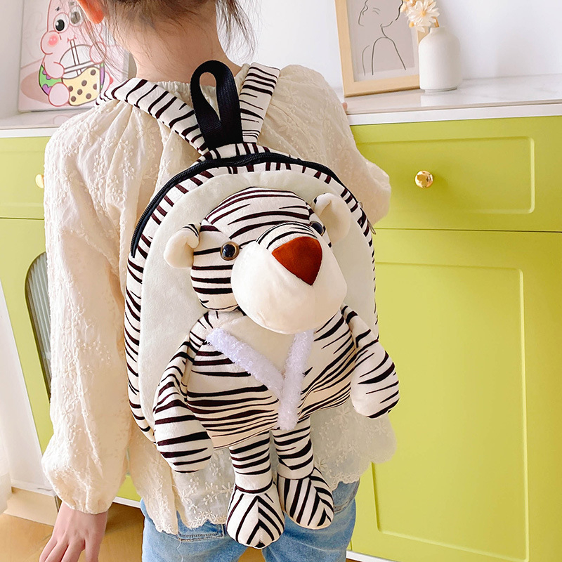 Plišani dječji ruksak s motivom lava, Unisex, zakrivljene naramenice, podstava od najlona, za vrtić