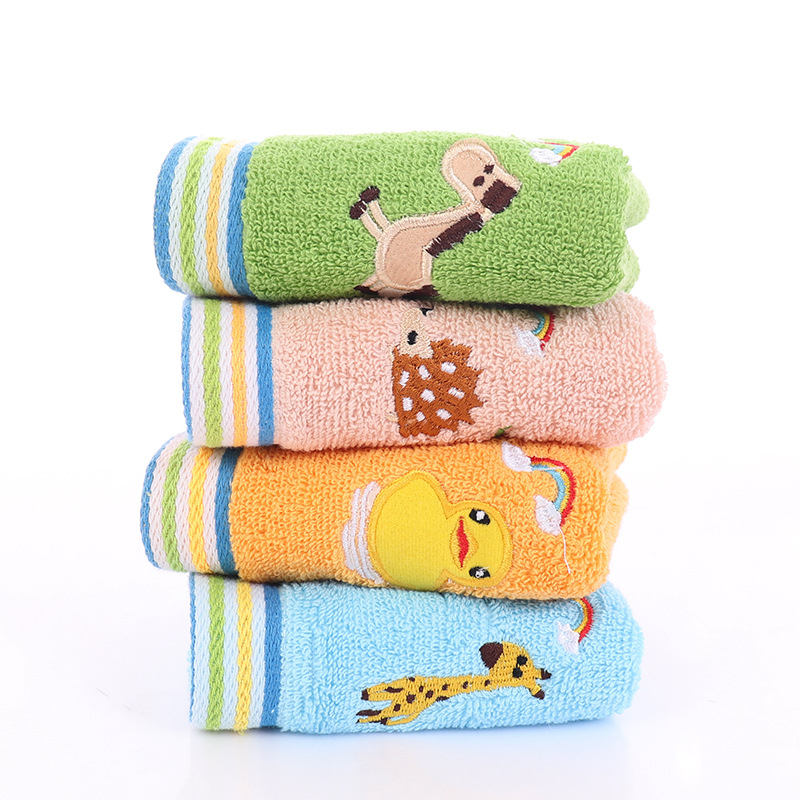Dječji ručnik od 100% pamuka, mekan i upijajući, s crtić-motivom, džakard izvezeno, 32s pređa, težina 50–80 g, prilagodljiv