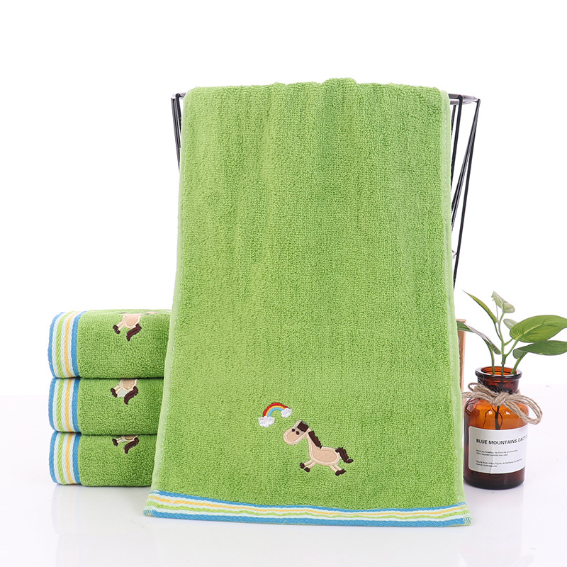 Dječji ručnik od 100% pamuka, mekan i upijajući, s crtić-motivom, džakard izvezeno, 32s pređa, težina 50–80 g, prilagodljiv