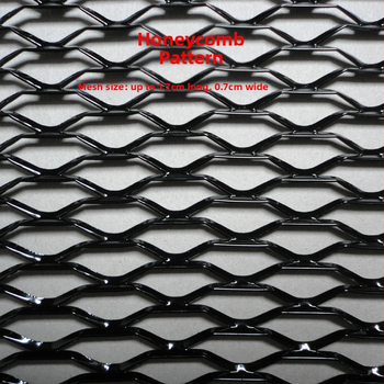 Hliníková mriežka do auta s hexagonálnym honeycomb vzorom, zosilnená, montáž do strednej/prednej časti, univerzálna kompatibilita, hmotnosť 0,5 kg