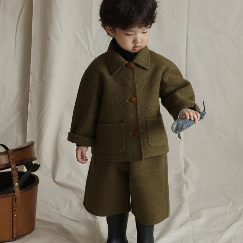 Korejskog stila dječji dvodijelni kostim od korduroja s smjesom kunićjeg krzna (<30%), dugi rukavi, kratke hlače, proljeće 2025