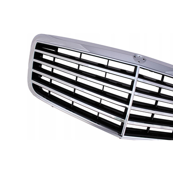 Središnja prednja rešetka za Mercedes-Benz E-Class W211 (dio 211 880 1783) Materijal: elektroplating; Instalacija: prednji branik; Dimenzije: 79×30×12 mm; Težina: 2.035 kg