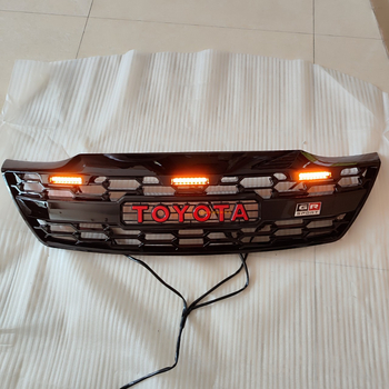 Prednja mreža od mreže s LED dekoracijom za Toyota Fortuner 2012-2014 | ABS plast | Ugradnja na rešetku | Težina 5,3 kg