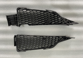 Prednja maska Pontiac Vibe 2003-2004, dijelovi 88969809/08 53113/53112-01010; materijal: plastika; ugradnja: prednji branik; kompatibilan model: VIBE 03