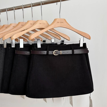 A-linijska suknja od vunene tkanine, udio poliestera 50–70%, kratka, zima 2024, gradski stil