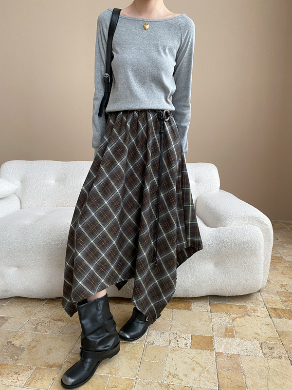 Duga karirana suknja s asimetričnim dizajnom i elastičnim visokim pojasom, pamuk-spandeks smjesa