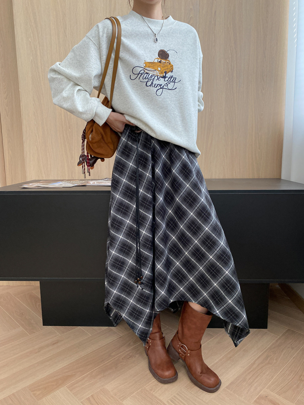 Duga karirana suknja s asimetričnim dizajnom i elastičnim visokim pojasom, pamuk-spandeks smjesa