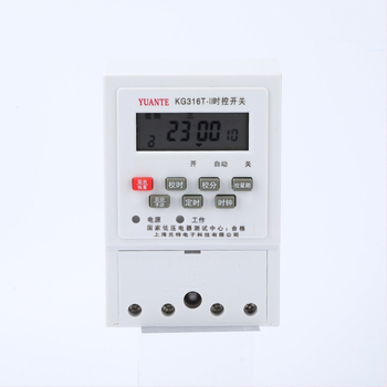 Kg316T-D Таймер за управление на времето за 220V улично осветление — разстояние между монтажните отвори 118×72 мм; панел: огнеупорен поликарбонат; медна пластина: мед