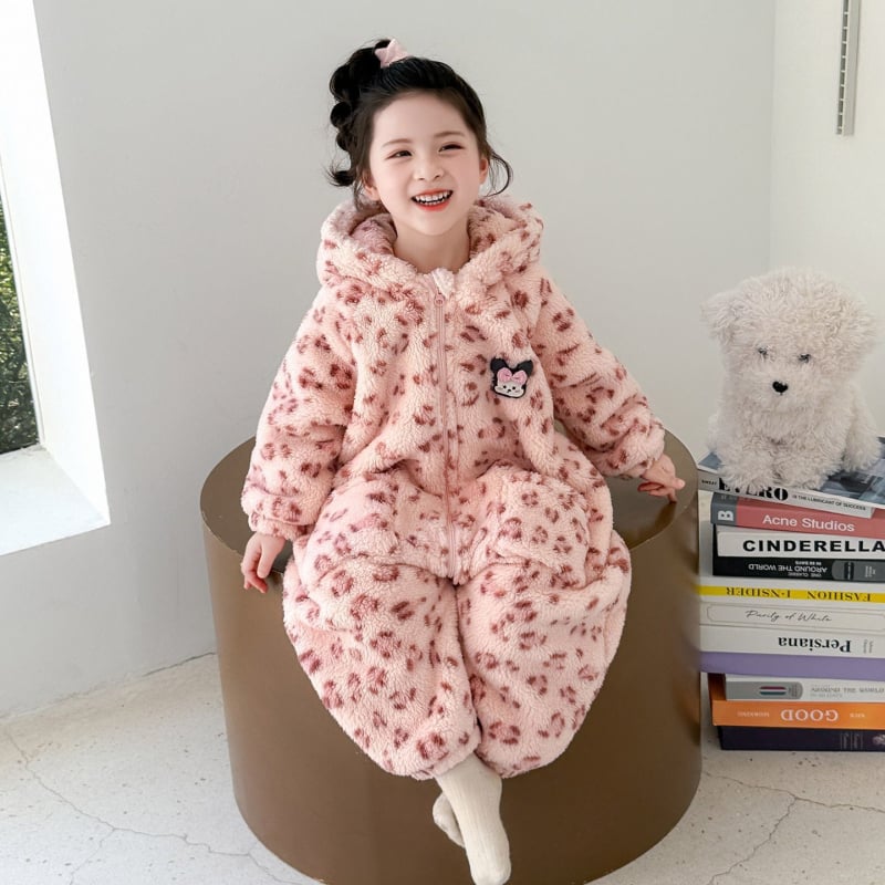 Детски цялкомбинезон за спане, дебел зимен модел, зайчева козина 70–80%