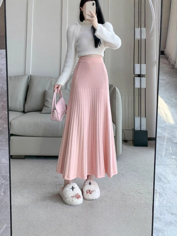 Pletena plisirana midi suknja, elastični visoki pojas, A-linija s ribljim repom, mješavina viskoze i poliestera