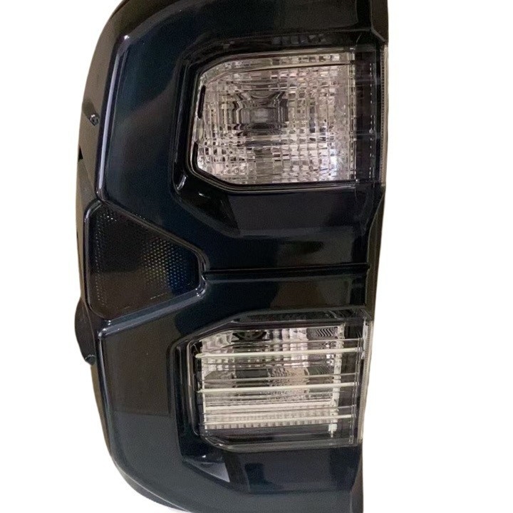 HL stražnja svjetla za Toyota Hilux Revo 2020–2022, Model 003