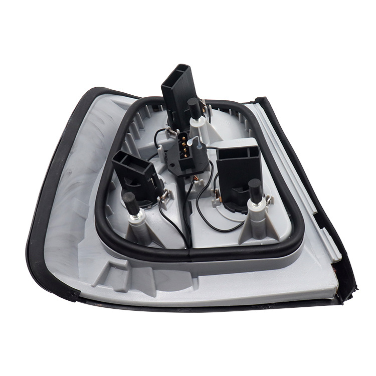 Tunfer LED stražnje svjetlo za BMW E34 – 63211384010