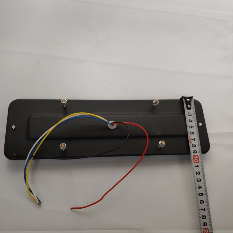 LED stražnja svjetla za teška vozila - komplet za Howo, Dongfeng, Tianlong, 24V, universalno stražnje svjetlo, dimenzije 39 x 14 cm