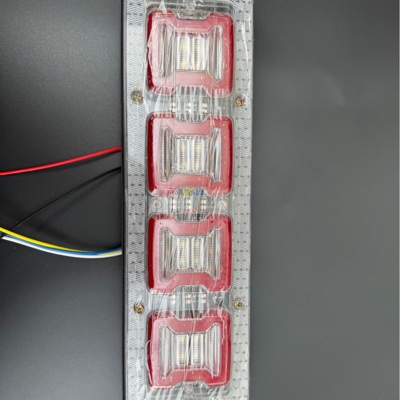 LED stražnja svjetla za teška vozila - komplet za Howo, Dongfeng, Tianlong, 24V, universalno stražnje svjetlo, dimenzije 39 x 14 cm