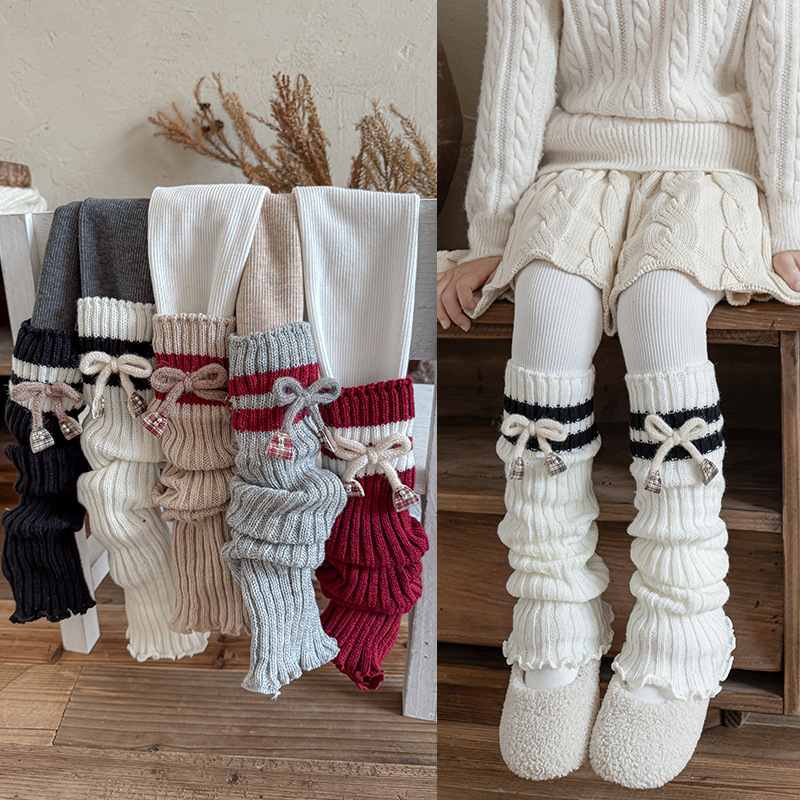 Dječje pletene čarape s prugama, školski stil, duge do potkoljenice