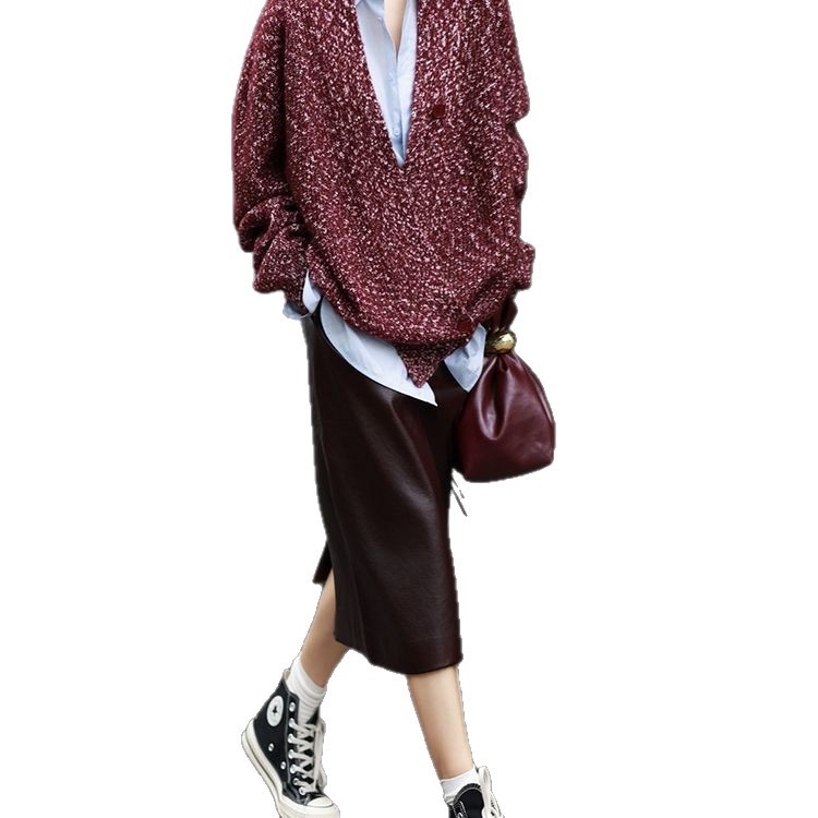 Ženska PU kožna midi suknja, boja Angora crvena, visoki struk, uski kroj, za jesen i zimu, elegantan uredski stil.