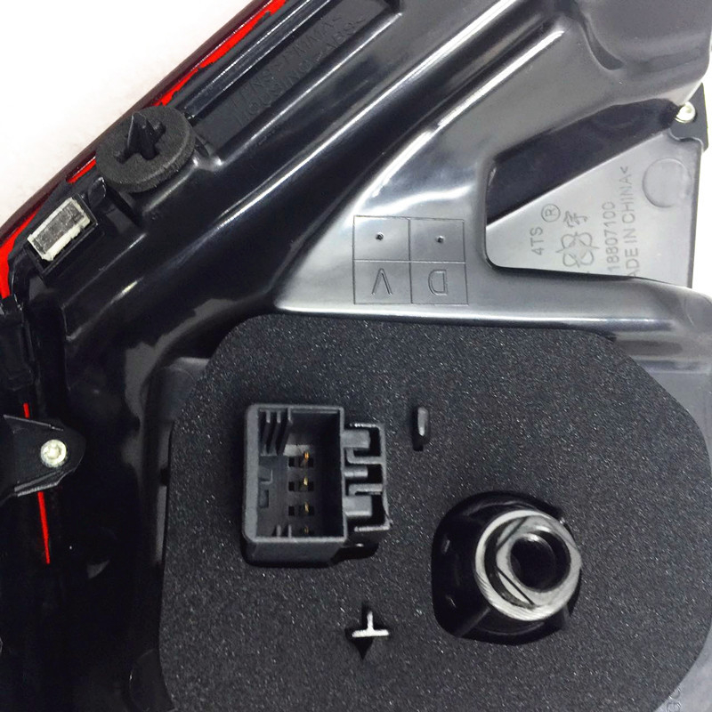 Golf 7 hátsó lámpa-összeállítás (2013–2017) – Xinhuanhao DD, Alkatrész szám 8569564