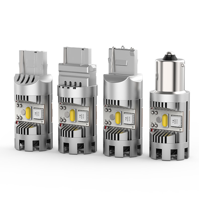T20 LED auto svjetlo 7035S-2SMD, 12V, 30W, sve-u-jednom nosaču s ventilatorom — stražnje svjetlo, kočnice i pokazivač smjera
