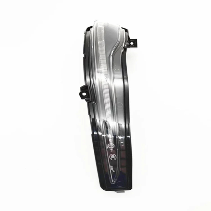 Lampa za signalizaciju retrovizora za modele W205 C180 C200 C220 C300 W253 GLC200 GLC250 GLC300 — Materijal: PC; Izvor svjetla: Standardno; Napon: Standardno