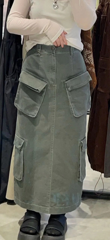 Radna suknja s kamuflažnim uzorkom od pamuka, srednje duljine, sand-washed, 90-95% pamuka