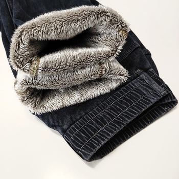 Muške traperice s flis predloškom, pamuk, uski kroj, srednja struka, zip zatvarač, izšivanje