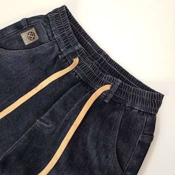 Muške traperice s flis predloškom, pamuk, uski kroj, srednja struka, zip zatvarač, izšivanje