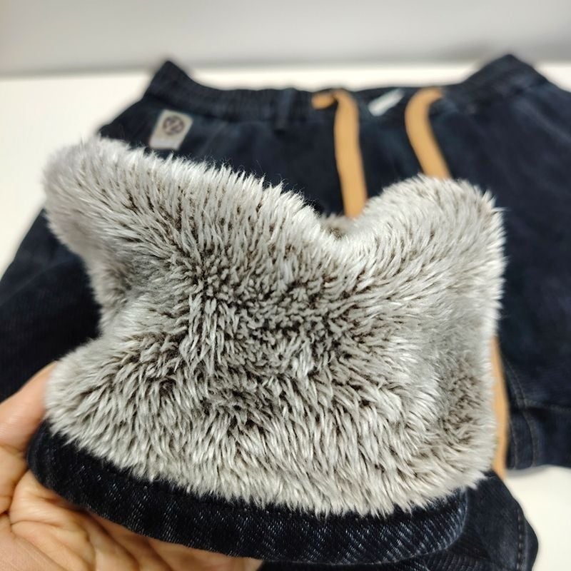 Muške traperice s flis predloškom, pamuk, uski kroj, srednja struka, zip zatvarač, izšivanje