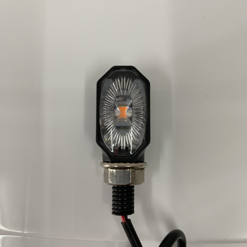 LED ovális motorkerékpár indexlámpa, 12V, 2W, 3000K, Modell 033